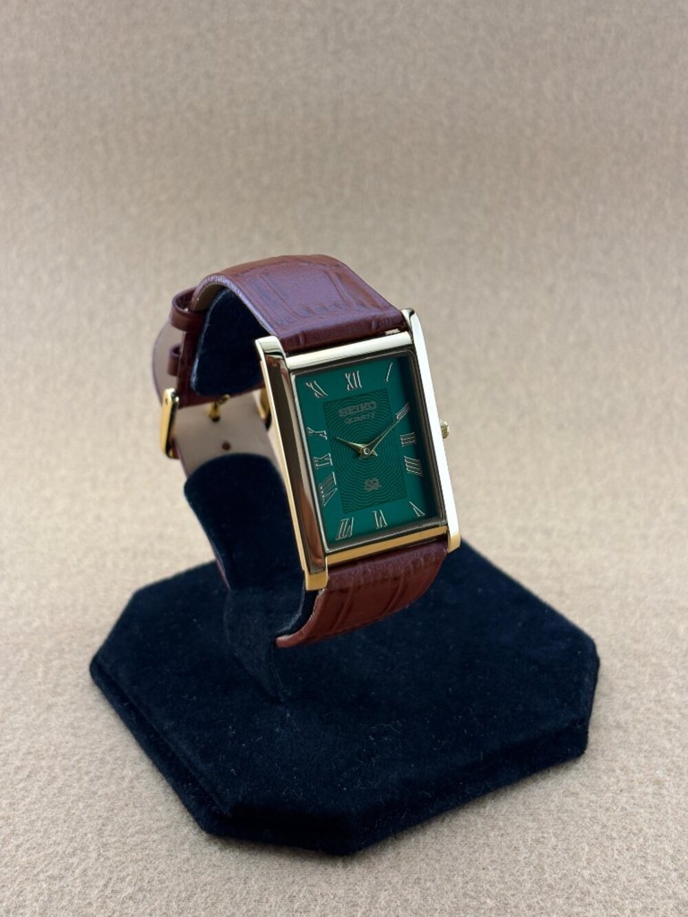 GREEN GOLD VINTAGE Seiko Vintage slim Quartz men's wristwatch